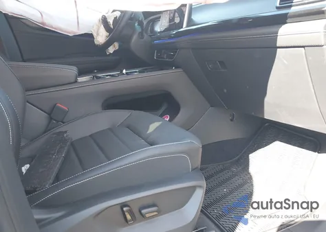 2025 Volkswagen Atlas Cross Sport 2.0T Sel R-Line Black z USA, uszkodzony, nr VIN 1V2AE2CA4SC229433